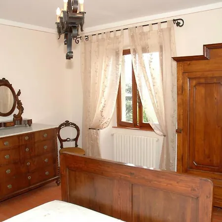 Villa Sleeps 6 Pool Wifi