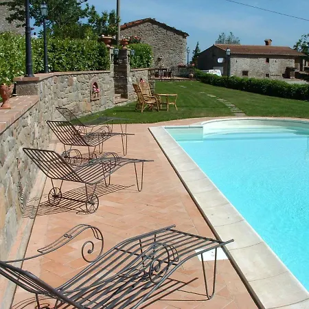 Sleeps 6 Pool Wifi Cortona